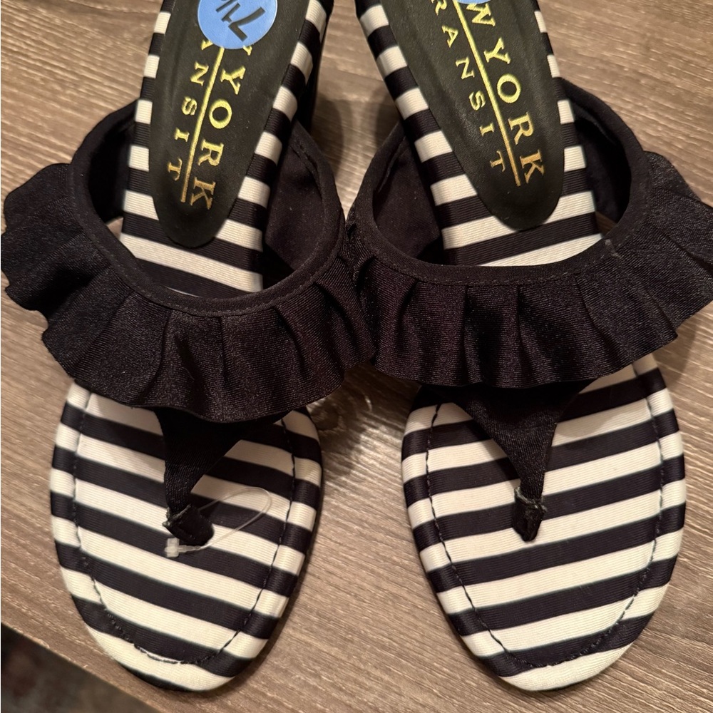 New York Transit Striped Sandals